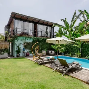 Big Brother Berawa Guest house